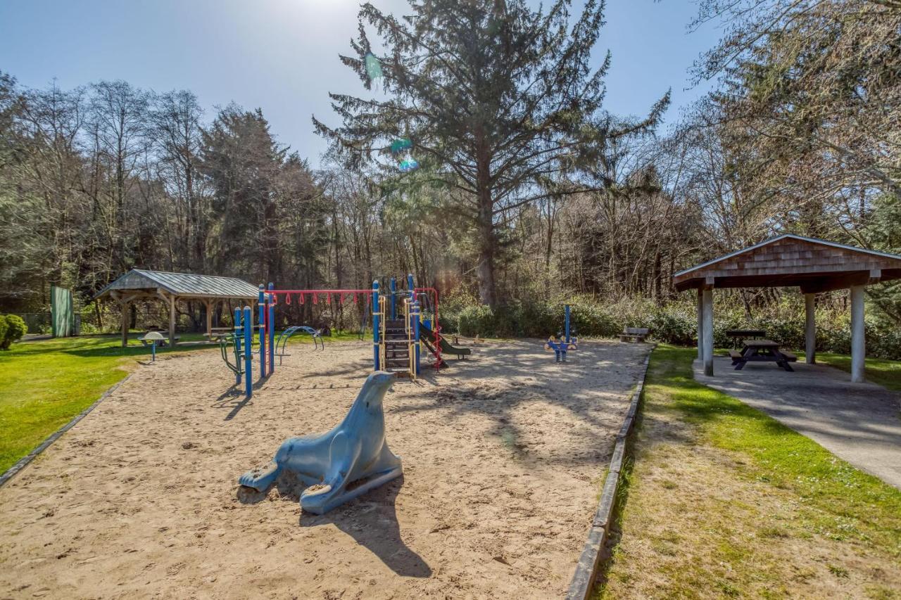Manzanita Charm Villa Bagian luar foto